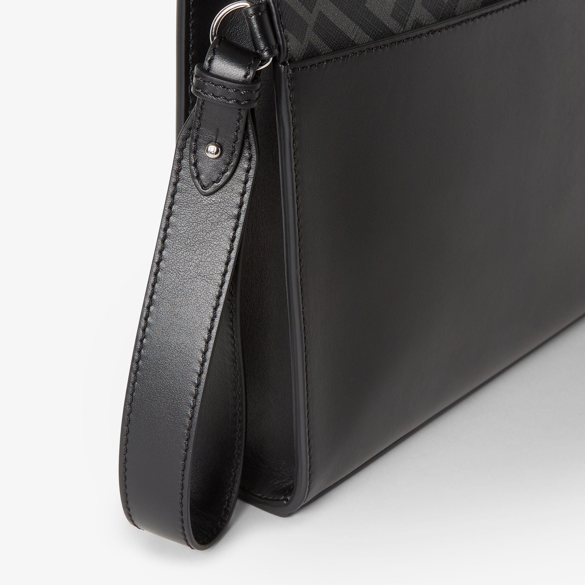 Pochette Squared FF