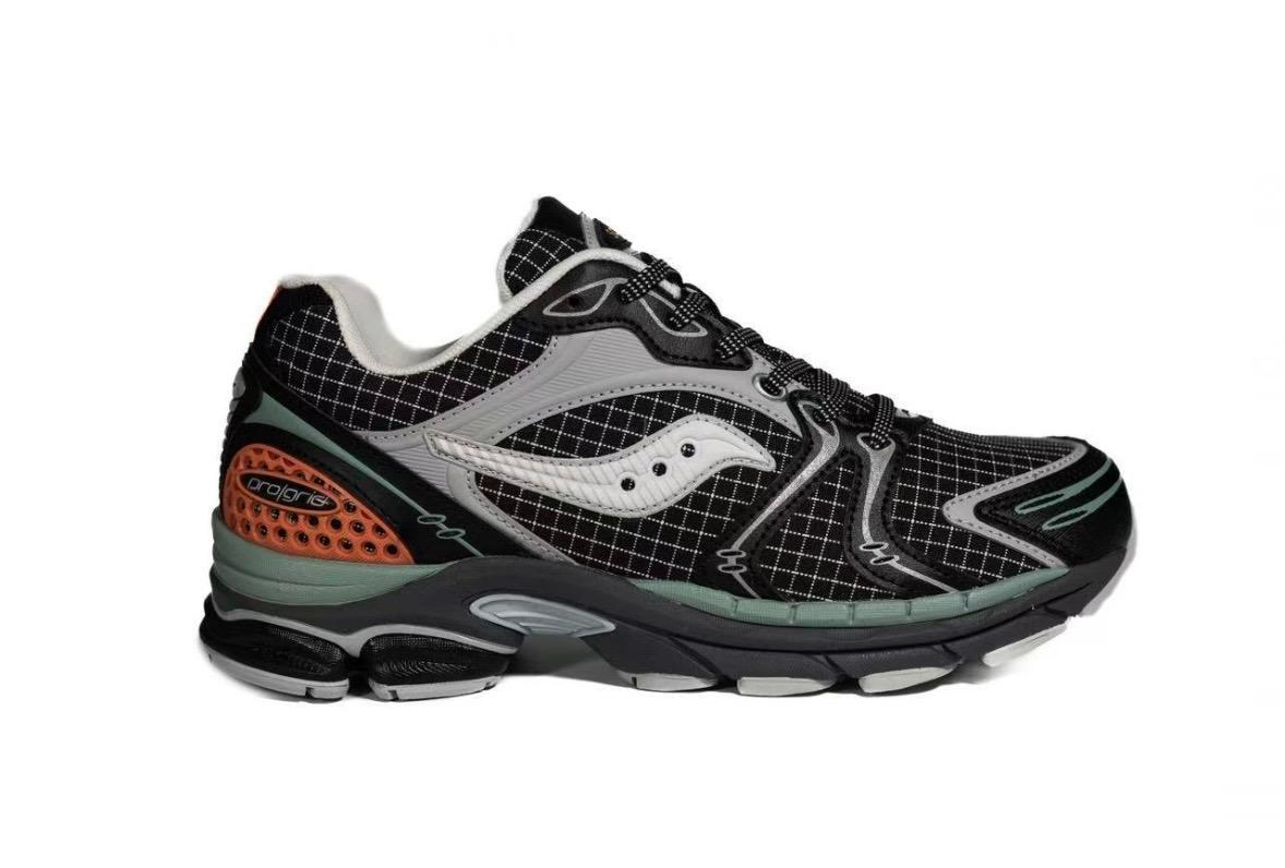 Saucony